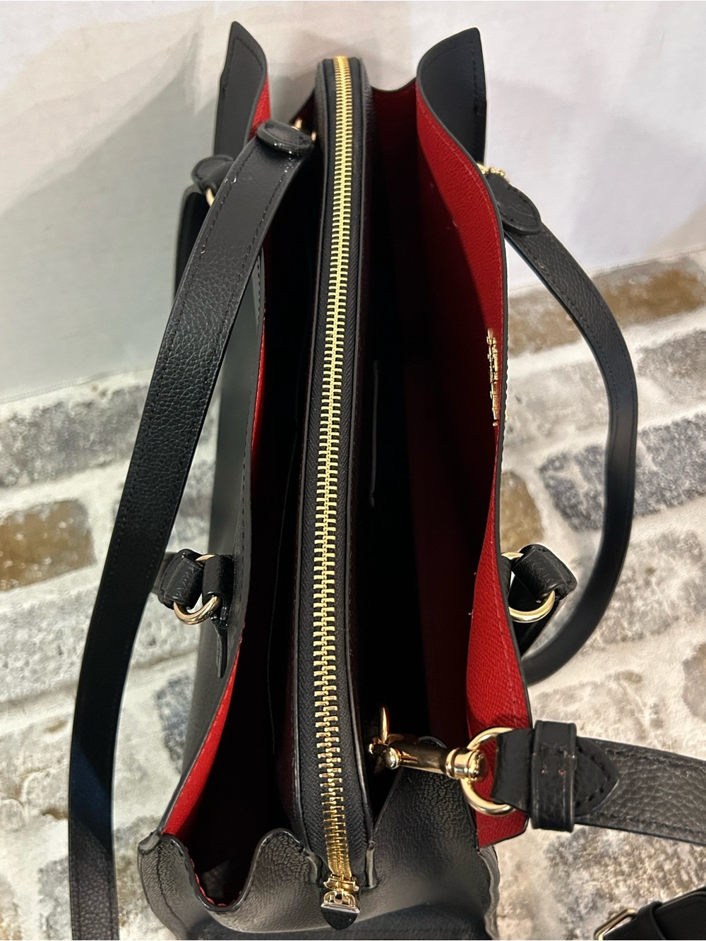 Coach Tatum Carryall 40 Tote/Crossbody Black True Red Interior - Picture 8 of 15
